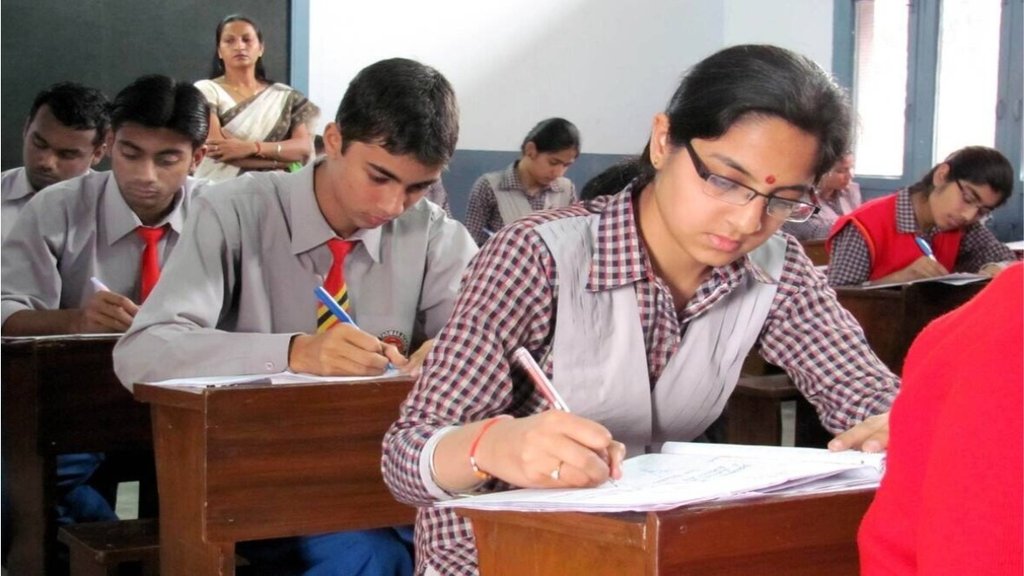 Supreme Court, Offline board exams, CBSE, 10th-12th Exam, Tushar Mehta