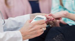 Blood Sugar: इन 5 लक्षणों से पहचानिये कहीं आप भी डायबिटीज के शिकार तो नहीं?