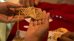 सोने के कारोबार के लिए ‘Gold Exchange’ की रूपरेखा जारीः जानें- कैसे और कितने चरणों में होगा पूरा सौदा?