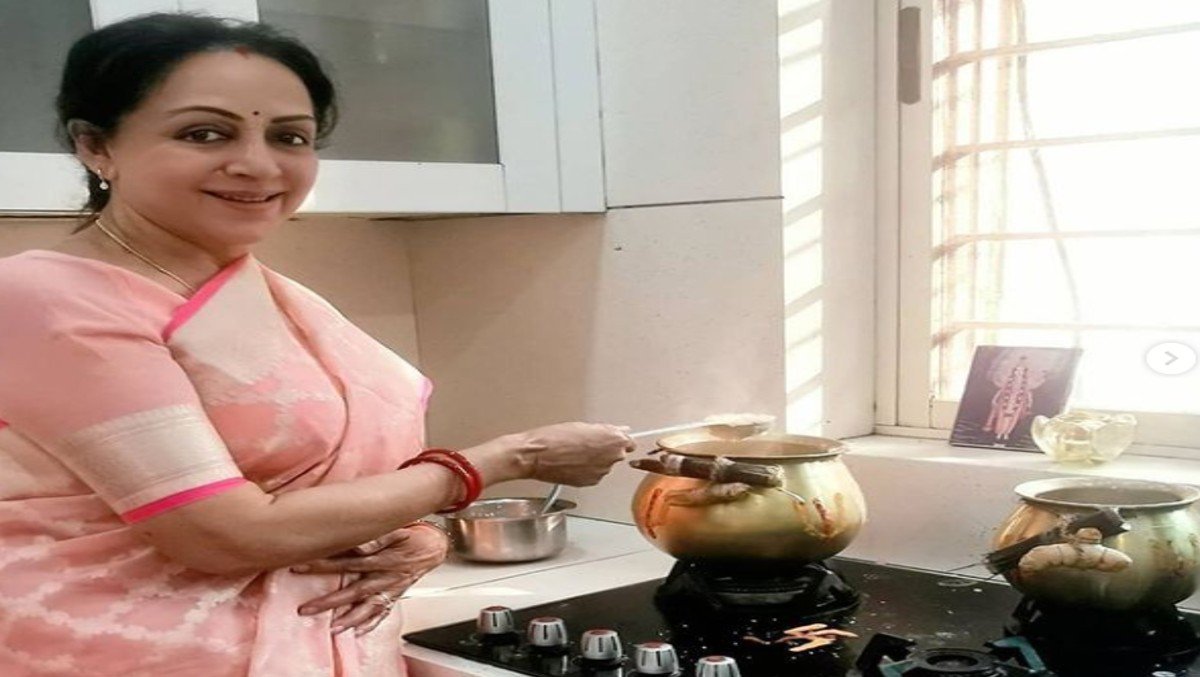 Hema malini, pongal, Esha deol
