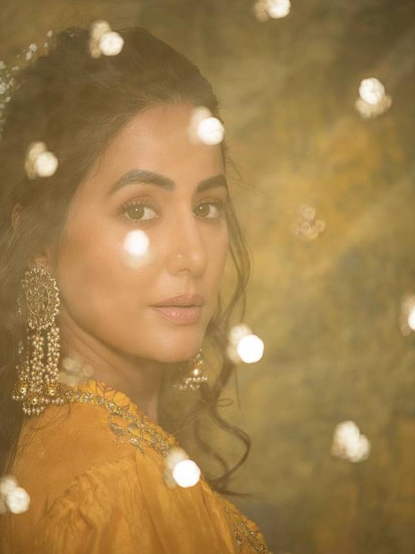 hina khan traditional look