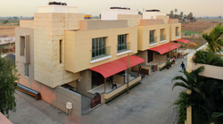 घर खरीदार कब्जा प्रमाण-पत्र की कमी से टैक्स देने को होते हैं मजबूर तो बिल्डर पैसे वापस करने को उत्तरदायी होगा- कोर्ट