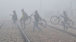 Indian Railways IRCTC: 350 से अधिक ट्रेनें कैंसल, लिस्ट में देखें- कितनी की गईं डायवर्ट और री-शिड्यूल?