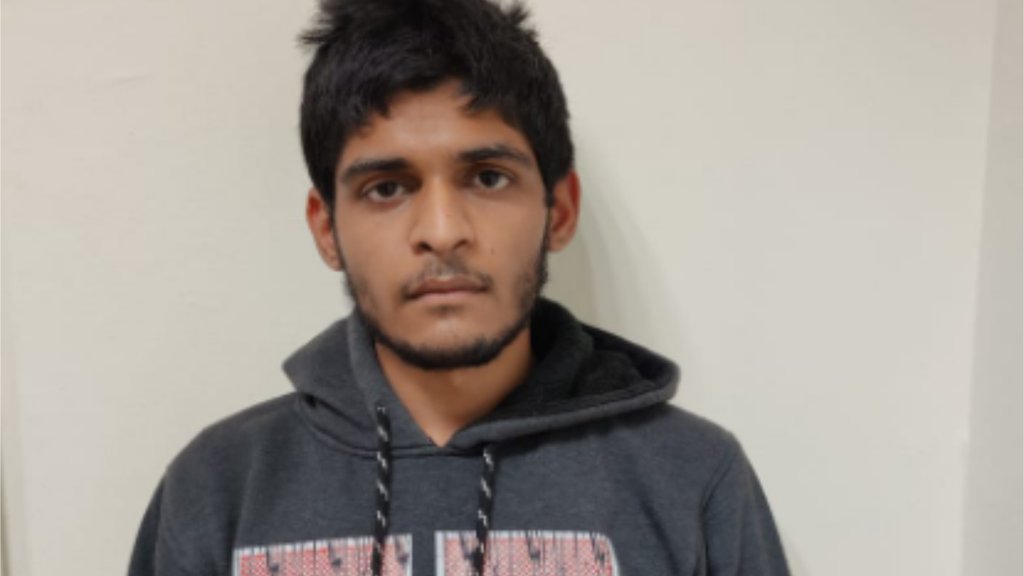 गुरुवार को दिल्ली पुलिस की स्पेशल सेल ने बुल्ली बाई ऐप के मास्टरमाइंड नीरज बिश्नोई को गिरफ्तार किया। (फोटो: एएनआई)