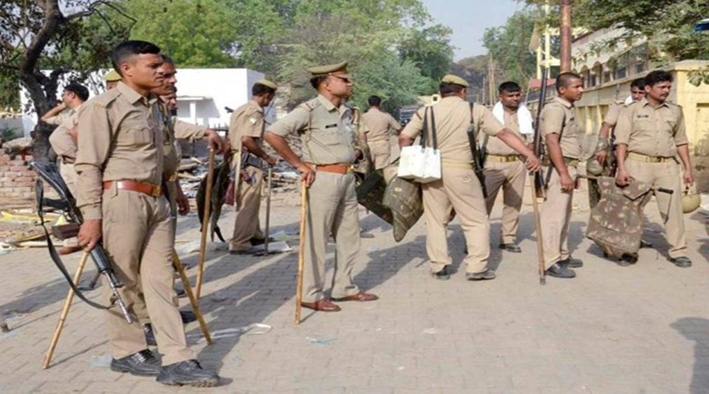 pryagraj, lathicharge on student