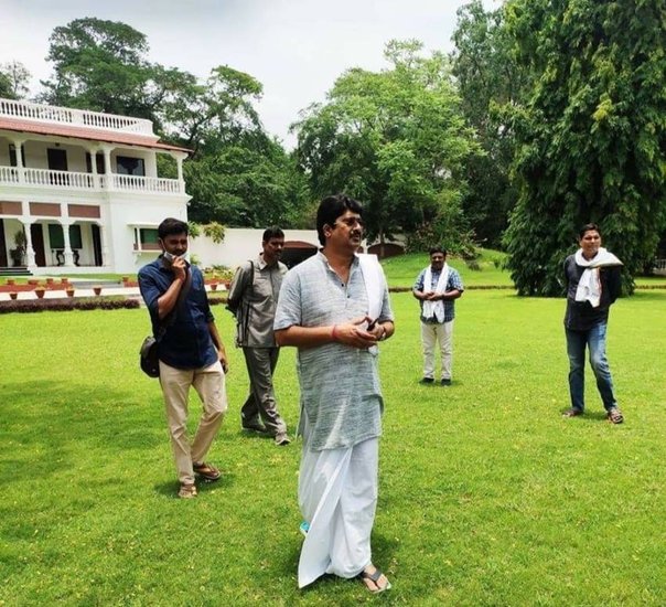 इस फेहरिस्त में एक नाम राजा भैया का भी है। वह कुंडा से विधायक हैं। 1993 में राजनीति में आने के बाद से वह कभी भी अपना कोई विधानसभा चुनाव नहीं हारे हैं।