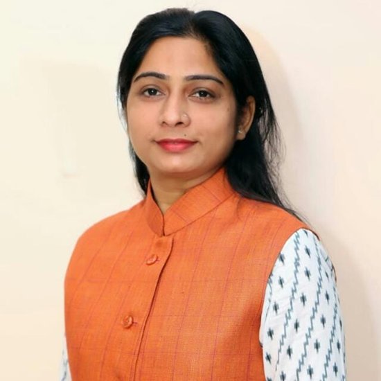 संघमित्रा ने 2017 में तलाक के लिए अर्जी डाली थी लेकिन कोर्ट की तरफ से जनवरी 2021 में तलाक को मंजूरी मिली थी। 