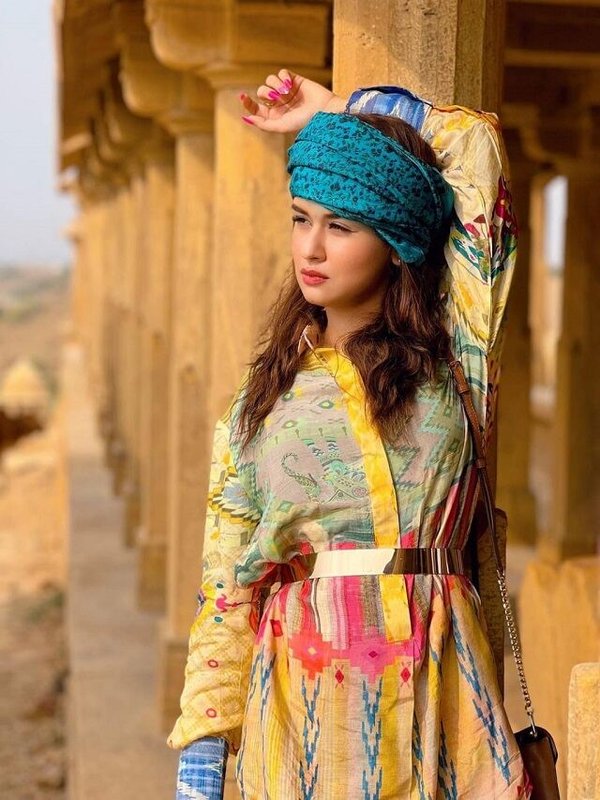 AVNEET KAUR RAJASTHANI LOOK