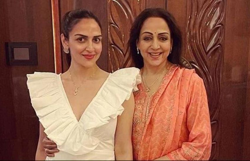 ईशा भी एक दुआ फिल्म के बाद डिजिटल प्लेटफार्म से अपना डेब्यू कर रही हैं। इस वेब सीरीज को लेकर वह बहुत उत्साहित हैं।