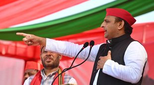 Akhilesh Photo| Akhilesh PTI| Akhilesh Raibareli Photo| Akhilesh pti| Akhilesh Rally photo|