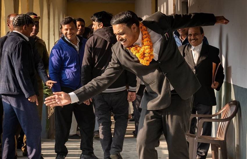 यूट्यूब पर 1 करोड़ से ज्यादा सब्सक्राइर्ब्स वाले यूट्यूबर्स अब OTT पर भी अपनी किस्मत आजमा रहे हैं। इस लिस्ट में कैरी मिनाती और हर्ष बेनीवाल के बाद अमित भड़ाना ने भी एंट्री मार ली है। हॉट स्टार पर हाल ही में इनकी वेब सीरीज अमित भड़ाना एलएलबी रिलीज हुई है। आइए बताते हैं किन-किन यूट्यूबर्स ने बेव सीरीज में रखा कदम।