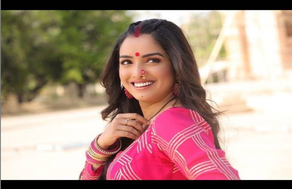 Amrapali Dubey, Amrapali Dubey video, Bhojpuri actress