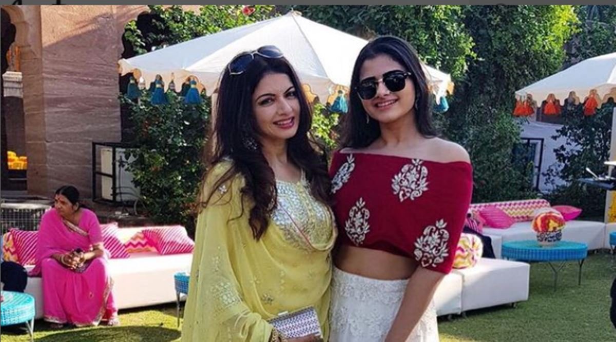 Bhagyashree, Bhagyashree daughter, Avantika Dasani