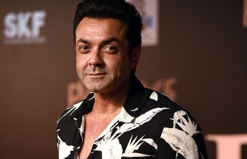 फिल्म लव हॉस्टल 25 फरवरी को ZEE5 पर रिलीज़ हो रही है।