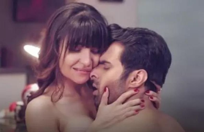 एकता कपूर की XXX अनसेंसर्ड वेब सीरीज रिलीज़ होते ही विवादों में घिरे आ गई थी। हिंदुस्तानी भाऊ के नाम से मशहूर विकास फाटक ने शो के मेकर्स और एकता कपूर के खिलाफ भारतीय सेना का अपमान करने और उन्हें गलत तरह से प्रस्तुत करने पर केस दर्ज कराया था। इंदौर के दो और लोगो ने भीअश्लीलता और धार्मिक भावनाओं को चोट पहुंचाने के लिए FIR दर्ज करवाई थी।