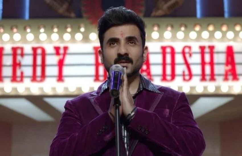 हसमुख एक डार्क कॉमेडी पर बनी सीरीज है जिसमें ऐसे कॉमेडियन की कहानी है जो एक सीरियल किलर भी है। ये शो उस वक्त विवादों में घिर गया जब वकीलों ने शो द्वारा उनकी छवि खराब करने का आरोप लगाया था। वकीलों ने शो के खिलाफ पेटिशन भी फाइल किया था। इस सीरीज में वीर दास, रणवीर शौरी, रवि किशन और अमृता बागची मुख्य भूमिकाओं की कहानी है। 