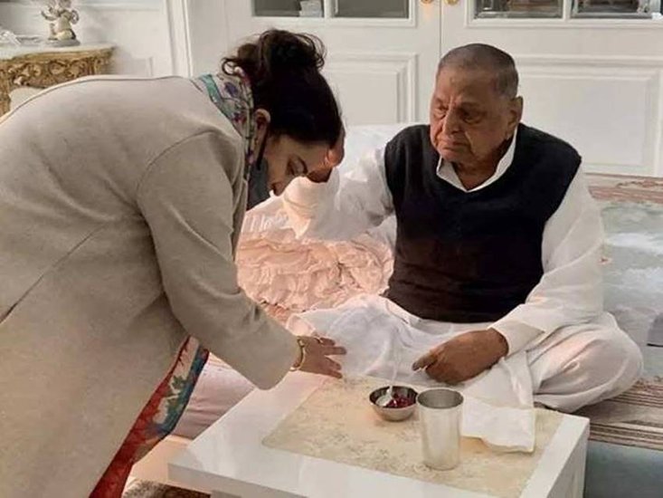 अपर्णा यादव मुलायम सिंह यादव की बहू हैं। अपर्णा समाजवादी पार्टी छोड़ बीजेपी में शामिल हो चुकी हैं। अपर्णा को शास्त्रीय संगीत का शौक है। वह बहुत अच्छा गाती हैं और वाद्ययंत्र भी बजाती हैं।