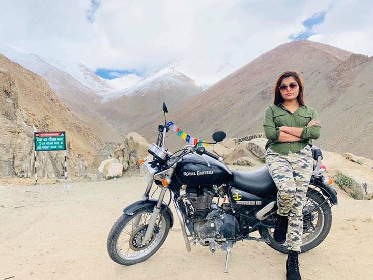 ओशिन का सोशल मीडिया अकाउंट देखने से पता चलता है कि बाइक राइडिंग उनके शौक में शुमार है।