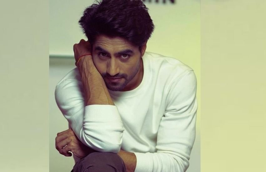 ये रिश्ता क्या कहलाता है कि हैंडसम हंक कहे जाने वाले हर्षद चोपड़ा की लाइफ में रोमांस की जगह नहीं हैं। वह प्यार और रोमांस से दूर रहते हैं। इसके पीछे खुद एक्टर ने कारण बताया है।