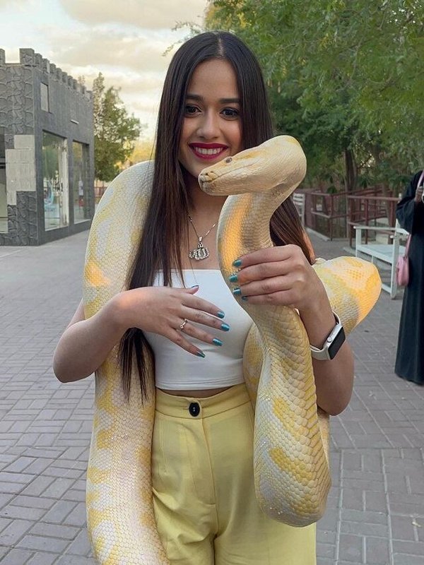 JANNAT ZUBAIR KHATRON KE KHILADI