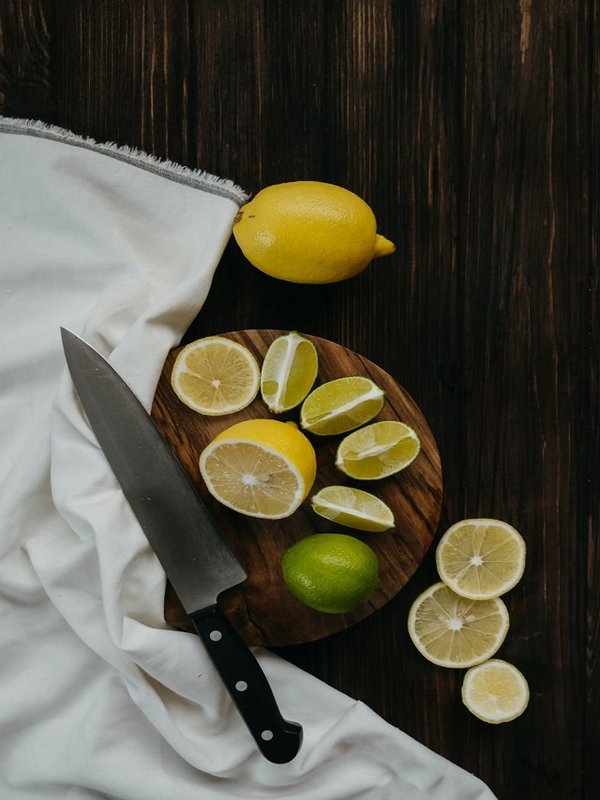LEMON - DONT ADD WITH THESE FOODS