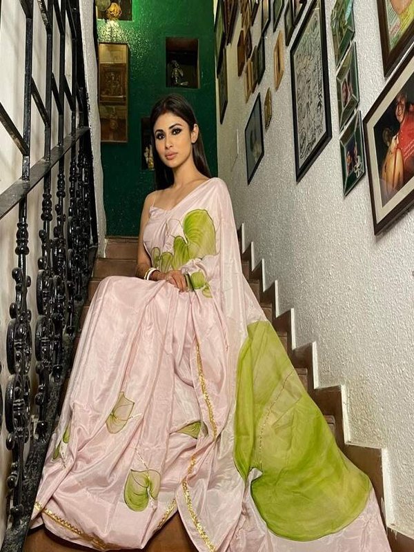 MOUNI ROY NEWLY MARRIED ACTRESS