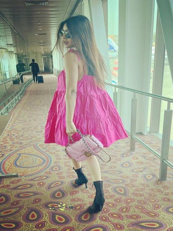 Nia sharma in pink dress