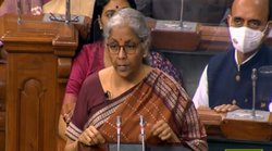 Budget 2022: इनकम टैक्स स्लैब में कोई बदलाव नहीं, सरकारी कर्मचारियों के लिए वित्त मंत्री निर्मला सीतारमण ने किए बड़े ऐलान