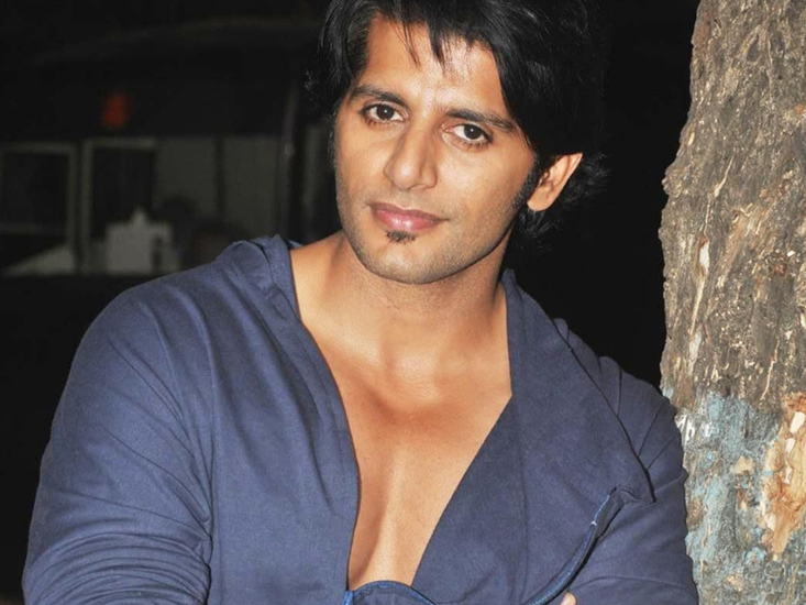 Karanvir Bohra: करणवीर टीवी जगत के फेमस एक्टर में से एक हैं। करण ने काफी टीवी और रियलिटी शो में हिस्सा लिया है।