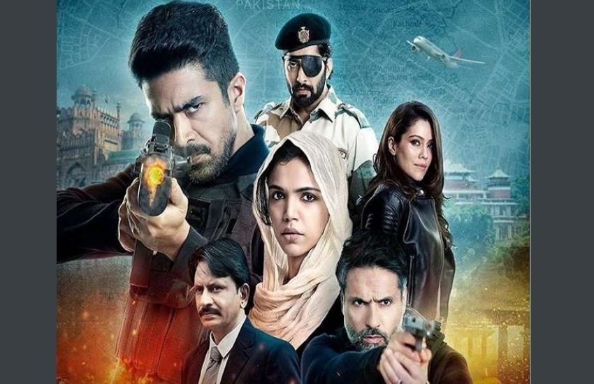 'क्रैक डाउन' सीरीज को आप वूट सलेक्ट पर देख सकते हैं। इस सीरीज में साकिब सलीम, श्रिया पिलगांवकर और राजेश तेलंग मुख्य भूमिका में हैं। इसकी कहानी रॉ के ईर्द गिर्द घूमती है। सीरीज में आतंकवाद और ऑफिस पॉलिटिक्स को बखूबी दिखाया गया है। 