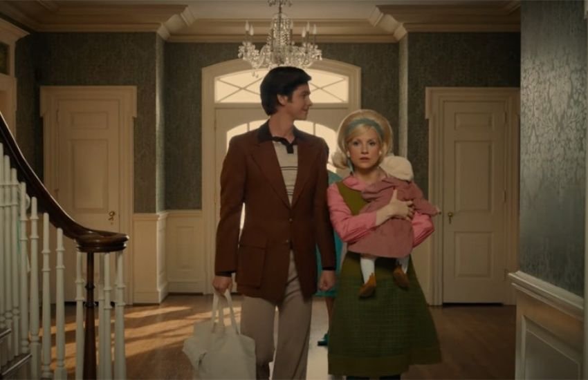 द आईज ऑफ टैमी फेय अमेरिकी बायोग्राफिकल ड्रामा फिल्म है। माइकल शोवाल्टर के निर्देशन में तैयार हुई इस फिल्म का आइडिया साल 2000 में आई फेंटन बेली और रैंडी बारबेटो की एक डॉक्युमेंट्री से लिया गया है। 2021 में रिलीज हुई यह फिल्म 94वें एकेडमी अवॉर्ड्स में बेस्ट मेकअप और हेयर की कैटिगरी में नॉमिनेट हुई है। फिल्म की अभिनेत्री जेसिका चैस्टेन बेस्ट एक्ट्रेस की कैटिगरी में नॉमिनेट हुई हैं। इसे Hotstar पर देखा जा सकता है।