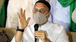 असदुद्दीन ओवैसी से अंजना ओम कश्यप ने हिजाब पर पूछा ऐसा सवाल, भड़क गए AIMIM प्रमुख, यूं दिया जवाब