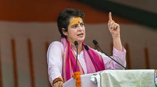 Priyanka Gandhi| Priyanka Gandhi PTI| Priyanka Gandhi Hijab| Priyanka Latest Photo|