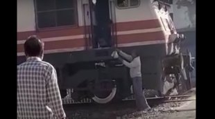Rajasthan, Railway, Viral video, Loco pilot, Kachori, 5 Suspended
