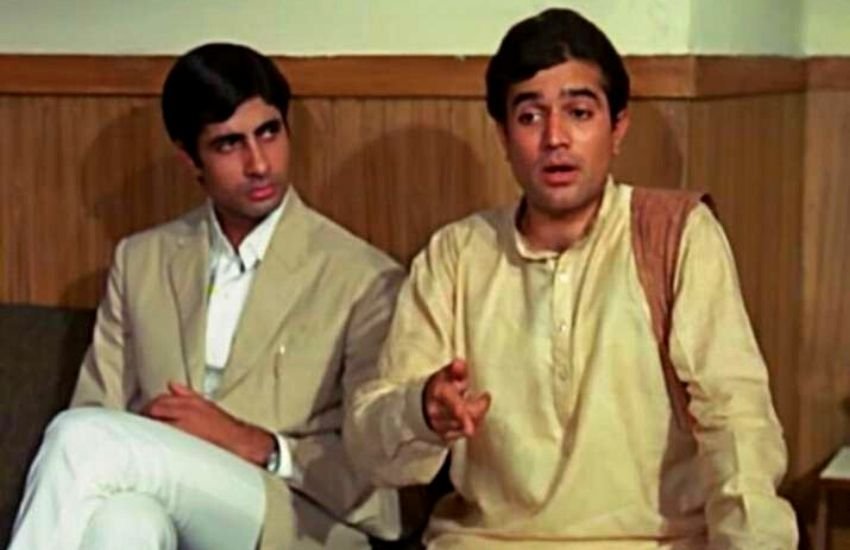 1971 में आई सुपरस्टार राजेश खन्ना और अमिताभ बच्चन स्टारर की फिल्म आनंद वो आइकोनिक फिल्म हैं, जिसे शायद ही कोई पसंद न करे। गंभीर बीमारी से जूझ रहे राजेश खन्ना और सीरियस डॉक्टर बने अमिताभ की है। Photos: Social Media