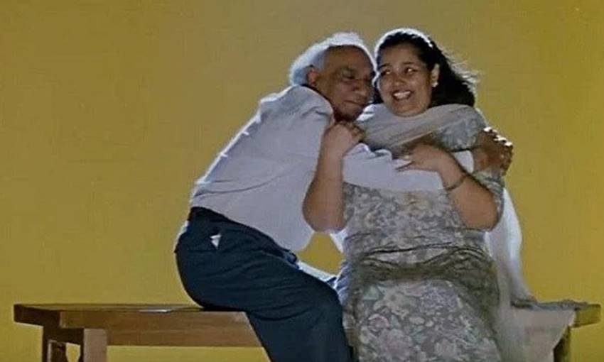 पामेला चोपड़ा दिवंगत यश चोपड़ा की पत्नी हैं। पामेल अपने पति के साथ दिल तो पागल है के एक गाने में चंद सेकेंड के&nbsp;िए नजर आई थीं।