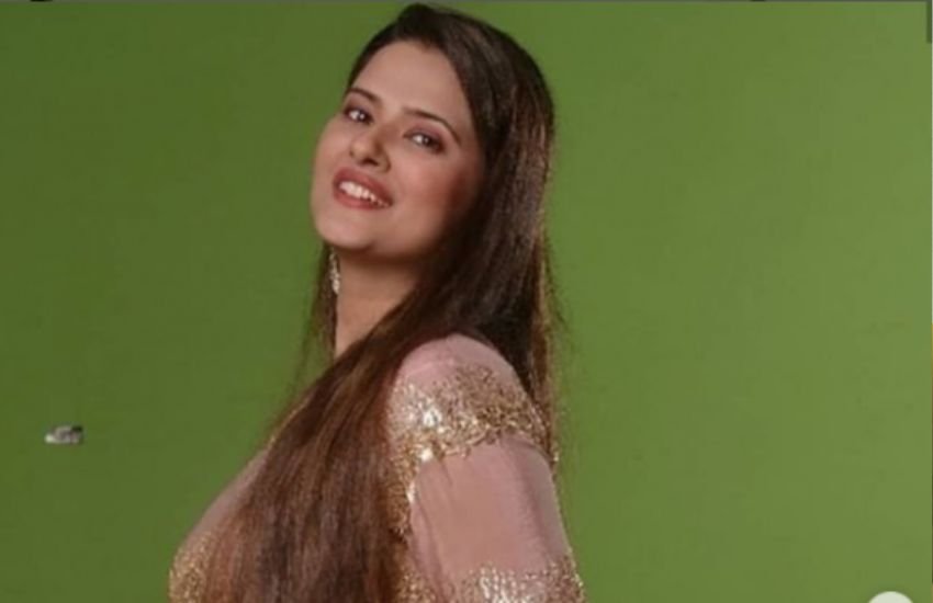 कृतिका सेंगर ‘सास भी कभी बहु थी’ से फेमस हुई थीं। कृतिका एक्टिंग की दुनिया में आने से पहले एक ऐड एजेंसी में जॉब किया करती थीं।