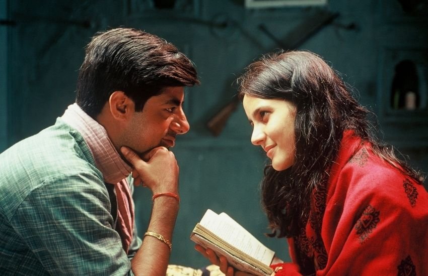 2003 में आई फिल्म मातृभूमि: ए नेशन विदआउअ वूमन भी ए रेटिंग थी। इसमें एक महिला को उस समुदाय की महिलाओं की कमी के कारण पांच भाइयों के साथ अपनी शादी के लिए मजबूर किया जाता है।