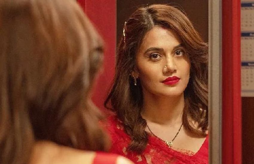 तापसी किसके मर्डर में फंसती हैं और अंत में तापसी कैसे इस केस से निकलती हैं ये भी एक बड़ा ट्विस्ट है।