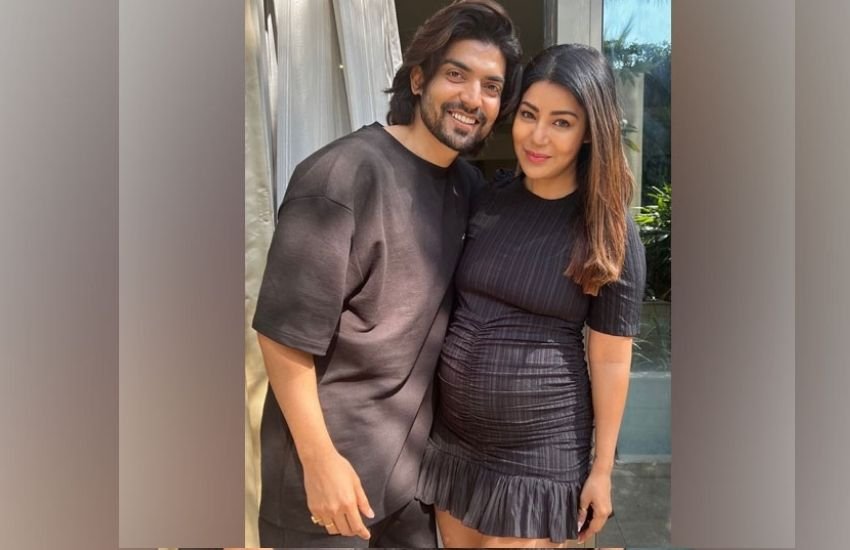 गुरमीत चौधरी और देबिना बनर्जी केबच्चे के जन्म का इंतजार तेज हो गया है। जल्दी ही कपल पेरेंट्स बनने वाला है। देबिना की भी गोद भराई हो चुकी है।