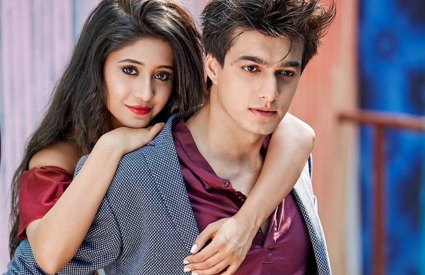 शिवांगी और मोहसिन को बेस्ट कपल का स्टार परिवार पुरस्कार और ज़ी गोल्ड अवार्ड मिल चुका है। वहीं, मोहिसन खान को ऑनस्क्रीन शिवांगी के पति के लिए बेस्ट हसबैंड का स्टार परिवार अवार्ड भी मिला है।