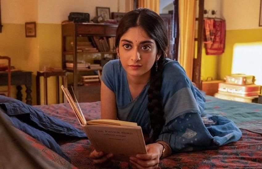 कहानी के कैरेक्टर्स पर कई तरह के आंतरिक और बाहरी दवाब हैं। जैसे सांप्रदायिक अनबन, जातीय बंटवारा, एक्स्ट्रा मैरिटल अफेयर्स, पितृसत्ता और फेमिनिज्म आदि।