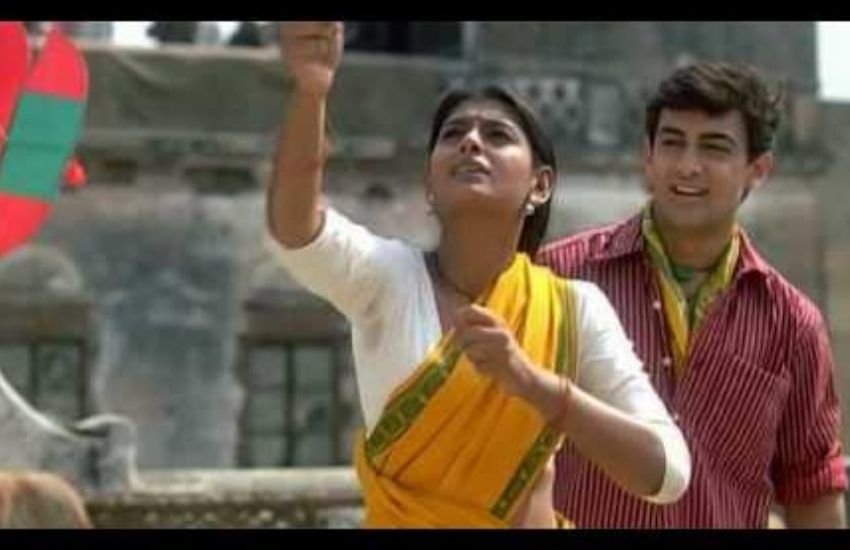 आमिर खान और नंदिता दास की फिल्म 1947 अर्थ वो फिल्म थी जो चल नहीं सकी, लेकिन 1999 में आस्कर के लिए नॉमिनेट हुई थी। बंटवारे के वक्त की कहानी पर बनी इस फिल्म में आमिर नेगेटिव शेड में थे। यो वो अंडररेटेड मूवी है जिसे आपको जरूर कम से कम एक बार तो देखनी बनती है।