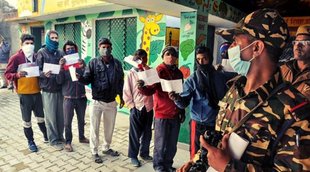Voting line, UP election 2022