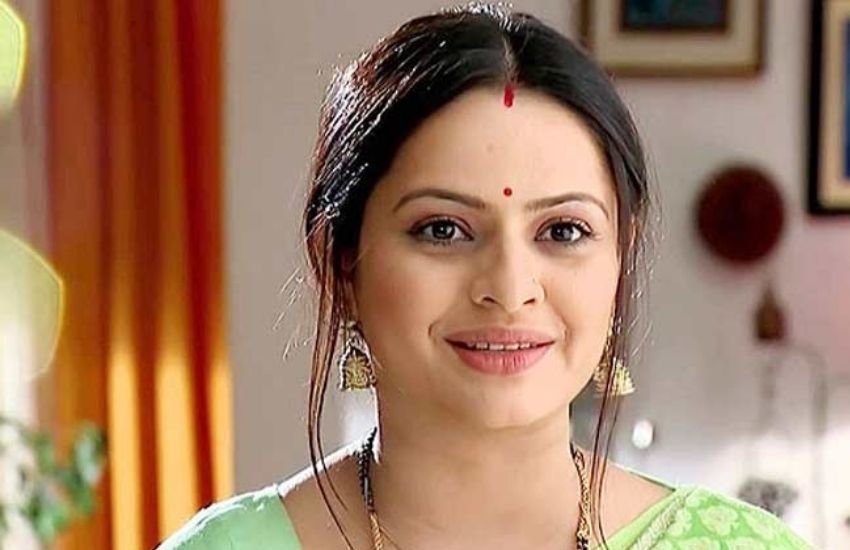 टीवी सीरियल 'संजोग से बनी संगिनी' से बिन्नी शर्मा ने 'डांस इंडिया डांस' रिएलिटी शो में हिस्सा लिया था। बिन्नी इतनी काबिल डांसर हैं कि उन्होंने टॉप 18 में अपनी जगह भी बना ली थी, लेकिन उसके आगे नहीं पहुंच पाई। इसके बाद बिन्नी ने दोबारा कोशिश की और टॉप 4 में भी पहुंची, लेकिन ये शो जीत नहीं पाईं और फिर एक्टिंग की दुनिया में अपना नाम बनाया।  
