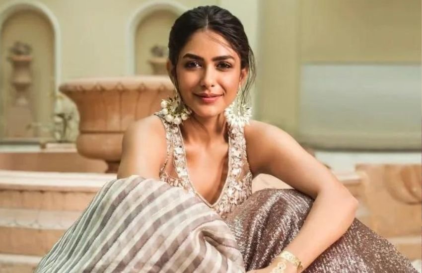 मृणाल का कहना था कि कम उम्र में मुम्बई जैसे शहर में रहना अपने आप में एक संघर्ष बन गया था।