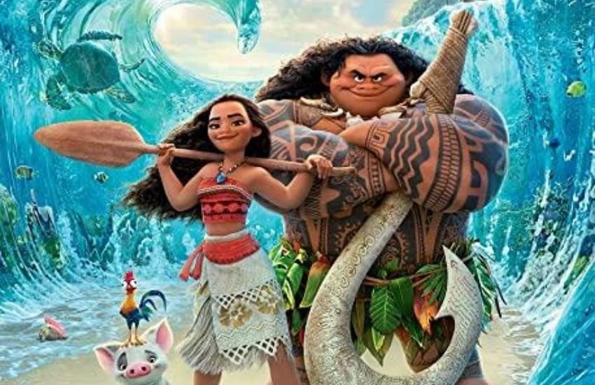 मोआना एक युवा लड़की की एनिमेटेड फिल्म है। मोआना के लिए भी उसके माता-पिता के अपने सपने हैं, लेकिन मोआना अपनी किस्मत खुद बनाती है। वह एक अलग सफर पर निकलती है। मोआना का डेयरिंग स्टेप बच्चों को जरूर प्रभावित करेगा। मोआना सिखाती है कि मंजिल पाने के लिए एक लड़की को किसी हीरो की जरूरत नहीं है,बल्कि हर लड़की खुद अपनी कहानी की हीरो बन सकती है। ये डिज्नी+हॉटस्टार पर उपलब्ध है।