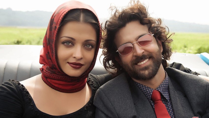 गुजारिश: ये वो फिल्म है जिसे बनाने पर संजय लीला भंसाली पर चोरी का आरोप लगा था। कहा गया था कि भंसाली ने दिग्गज लेखक दयानंद राजन के अप्रकाशित उपन्यास 'समर स्नो' से इस फिल्म की कहानी को चुराया है।