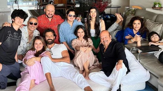hrithik Roshan, saba azad, hrithik Roshan photos,