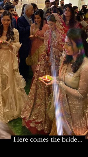 बता दें कि दिसंबर 2021 में कृषा और जय अनमोल ने सगाई कर ली थी।